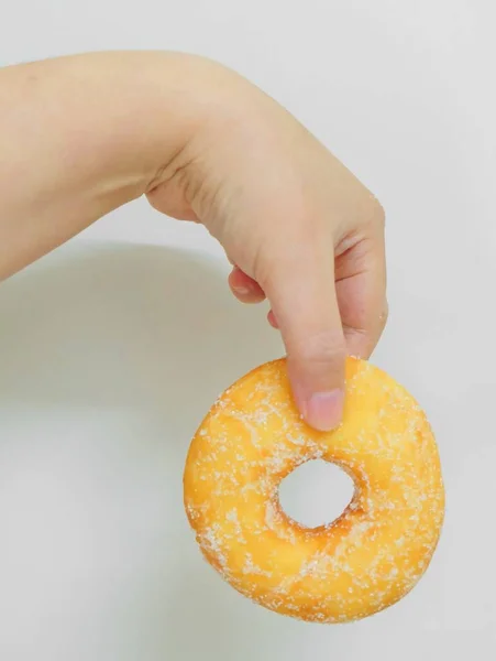 Lebensmittel Und Bäckerei Hand Hält Köstliche Frische Und Süße Donut — Stockfoto