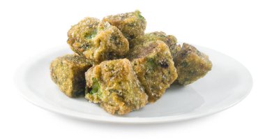 Kızarmış Çin gözleme veya kızarmış hamur tatlısı buharda pişirilmiş sarımsak Chives, pirinç unu yapılan ve beyaz arka plan üzerinde tapyoka un izole. Çin'in geleneksel gıda.