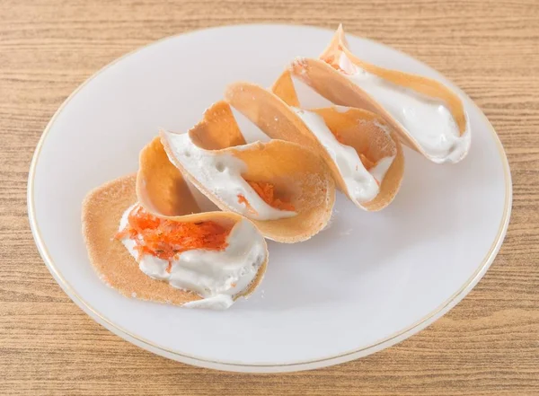 Thai Traditional Snack Dessert Plate Crispy Pancake Crepes Filled Sweet — Stok Foto