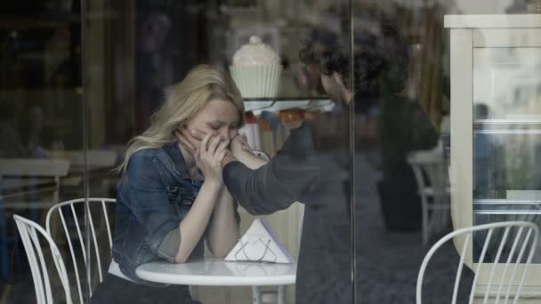 smotret-video-lask-rukami-volosatie-erotika-s-syuzhetom