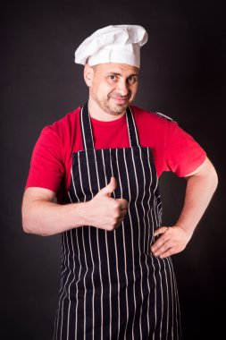 Stüdyoda bir aşçı adam portresi