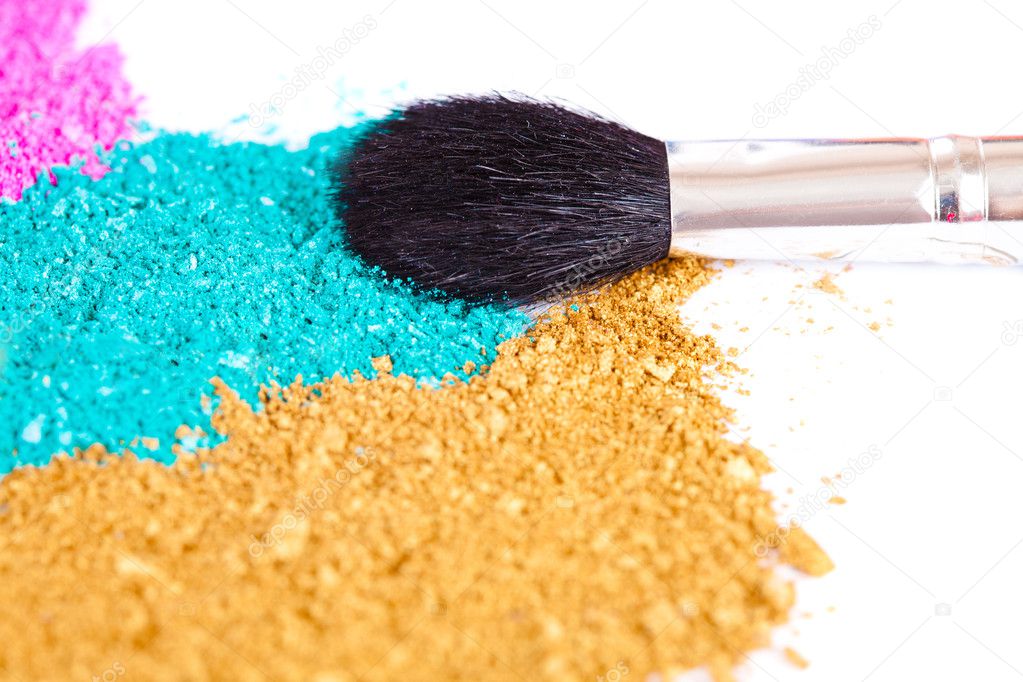 Powdery eyeshadow makeup and brush