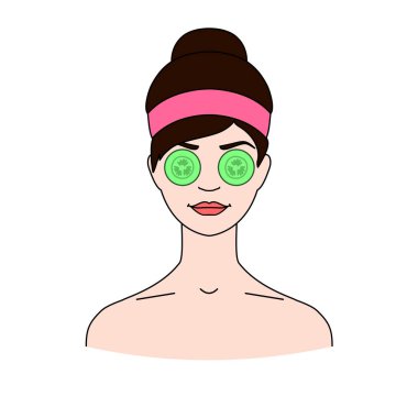 Genç kadın önemser ve yüzünü salatalık dilimleri, yüz tedavi ile korur. Güzellik yüz yordamlar. Yüz, göz bakımı.