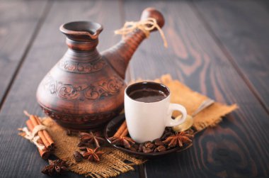 Taze ve sıcak Türk kahvesi.