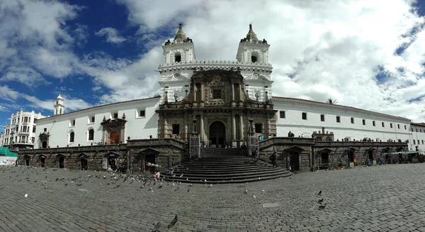 "Igreja de São Francisco de Quito — Fotografia de Stock