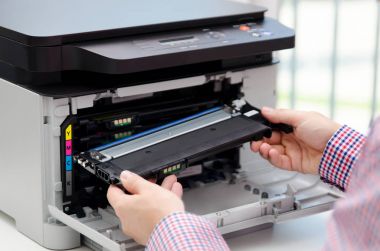 Adam lazer yazıcı toner değiştirme