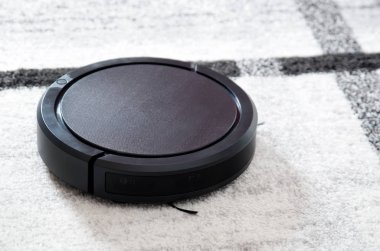 Robot elektrikli süpürge halı