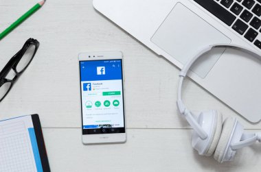 Facebook uygulama mevcut Google oyun deposu
