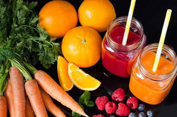 신선한 과일 및 야채 주스 — 스톡 사진