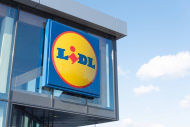 Polonya 'daki Lidl süpermarketi, Alman küresel indirimi