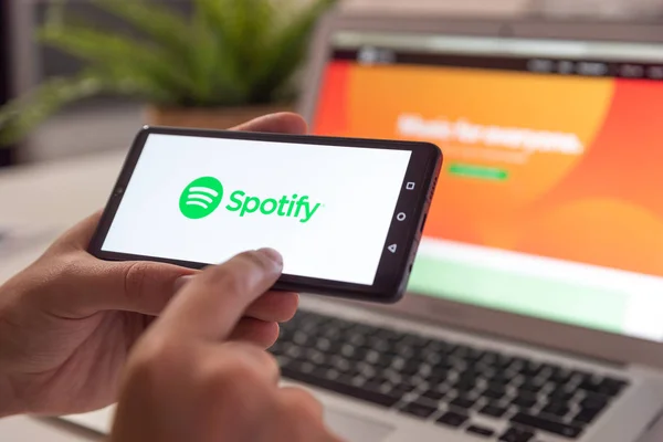 Spotify is most popular music streaming platform — Stock Photo, Image