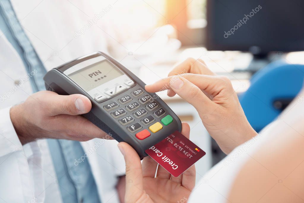 Payment by credit card with terminal