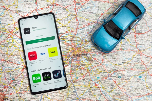 Az Uber megosztásalapú szolgáltatást nyújt az Ubran szállítására — Stock Fotó