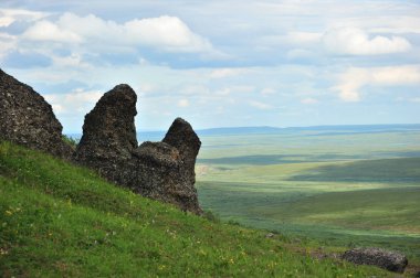 Kuzey Kutbu dağlarında yapılmış güzel bir manzara.