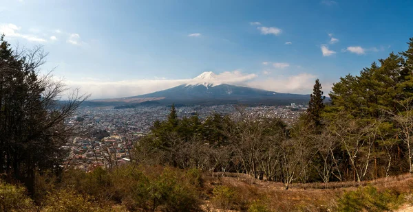 Amplia vista del paisaje de Fuji san por Panorama rodada en temporada de invierno —  Fotos de Stock