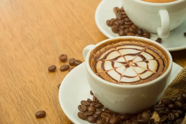 Közelkép Forró Kávé Latte Art Mintával Tetején Meleg Érzés Kávé — Stock Fotó