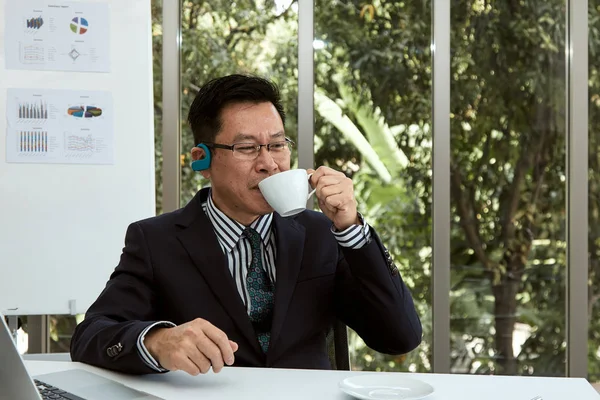 Portrait Senior Confident Businessman Enjoying Coffee Listening While Work His — 스톡 사진