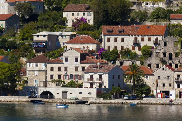 Weergave van Dobrota, baai van Kotor, Montenegro — Stockfoto