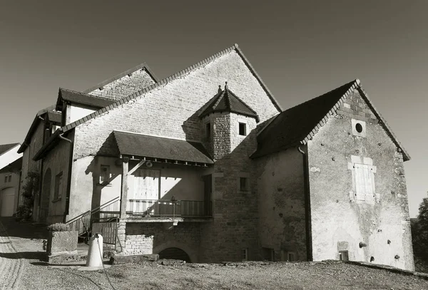 Arquitetura de Chateau-Chalon, Jura, Bourgogne-Franche-Comte, F — Fotografia de Stock