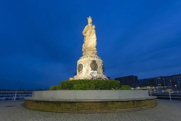 Estatua de la Virgen del Carmen, Santurtzi, Bizkaia, España — Foto de Stock