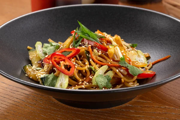 Rühren Braten Mit Soba Nudeln Gemüse Asiatisches Gesundes Essen Frittiertes — Stockfoto