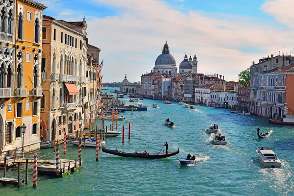 Gran Canal - la principal arteria de tráfico de Venecia —  Fotos de Stock