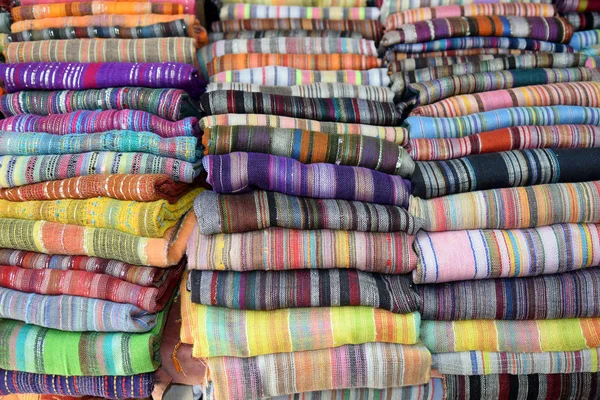 Mantelli marocchini tessuti grossolanamente — Foto Stock