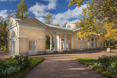 Pavlovsk Park, Saint Petersburg pitoresk pavyonlar