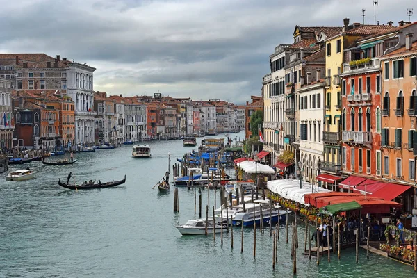 Grand Canal - tętnicy głównej ruchu w Wenecji — Zdjęcie stockowe