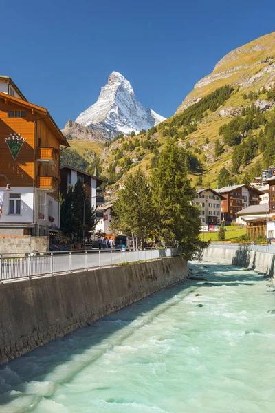 Hotel Perren s výhledem na Matterhorn, Zermatt, Švýcarsko — Stock fotografie