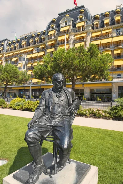 Статуя Владимира Набокова, Монтрё, Швейцария — стоковое фото
