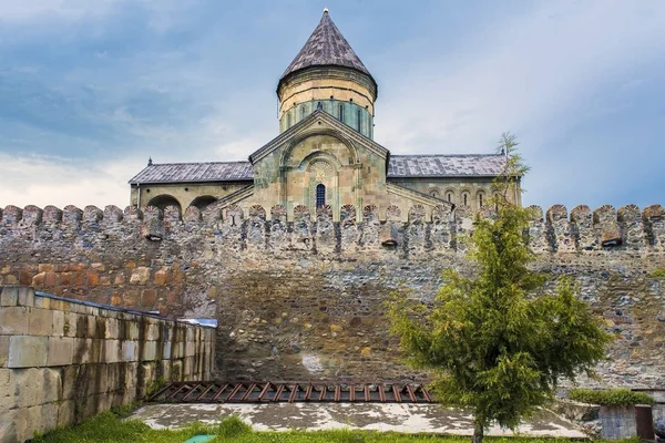 Klášter Džvari a Svetitskhoveli katedrála, Mtskheta, Gruzie — Stock fotografie