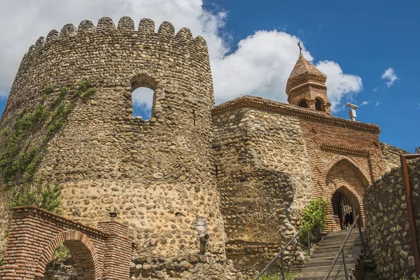 Stadsmuur met een toren in de historische stad Signagi, regio Kakheti, Georgia — Stockfoto