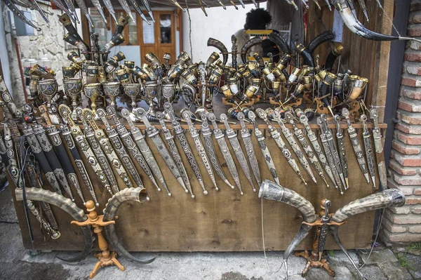 Armi e tazze, decorate con argento, Kakheti, Georgia — Foto Stock