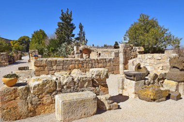 Mount Tabor, Galilee, İsrail üzerinde bir ortaçağ manastır kalıntıları