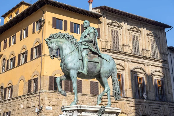 Reiterdenkmal von cosimo i in florenz, italien — Stockfoto