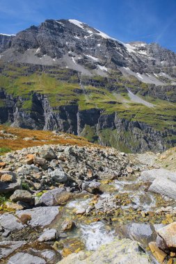Mont Blanc massif İsviçre Alpleri'nde, İsviçre