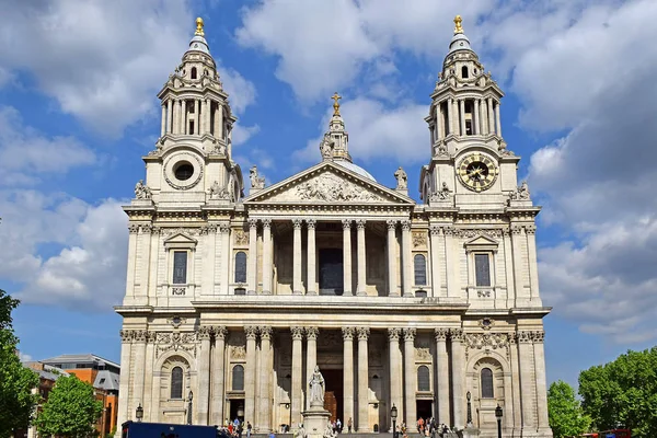 St. paul-katedralen i london — Stockfoto