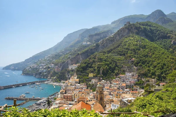 Malebná krajina Amalfi, záliv Salerno, Itálie — Stock fotografie