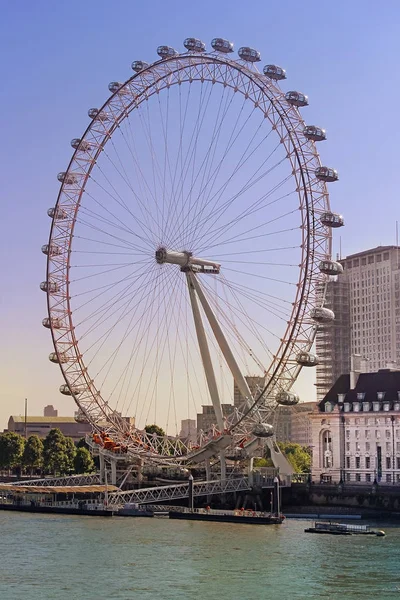 Pariserhjulet London eye i London, England — Stockfoto