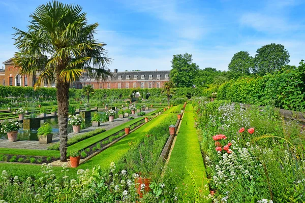 Sjunkna trädgård, Kensington Palace, London — Stockfoto