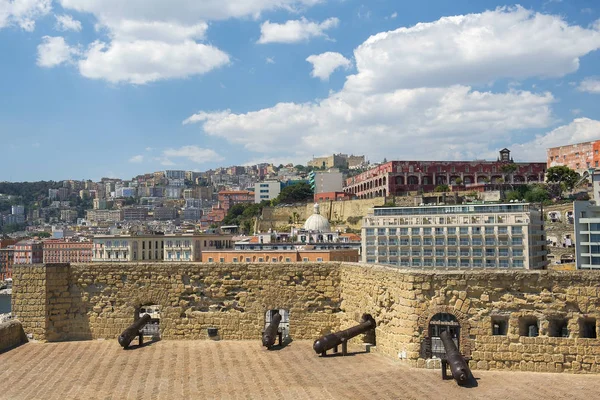 Kanonnen in Castel dell'Ovo, Naples, Italië — Stockfoto