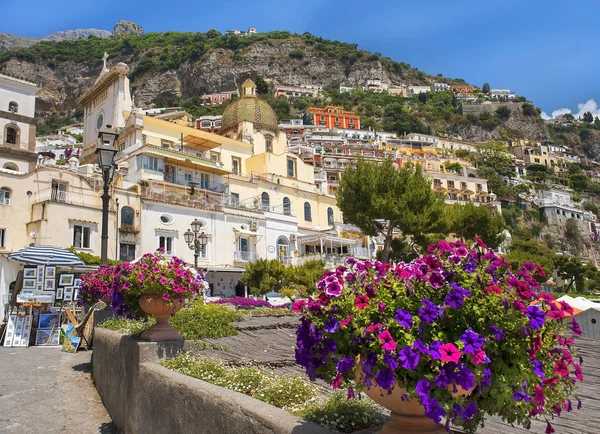 Vista panorâmica de Positano, Costa Amalfitana, região da Campânia, na Itália — Fotografia de Stock