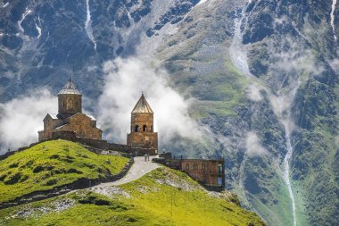 Gürcistan'daki Gergeti Trinity Kilisesi