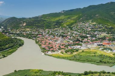 izdiham nehirleri Kura ve Aragvi, Mtsheta, Gürcistan
