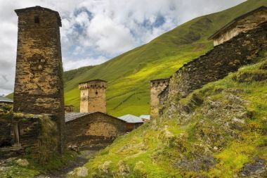 köyde Ushguli üst Svaneti, Gürcistan savunma kuleleri