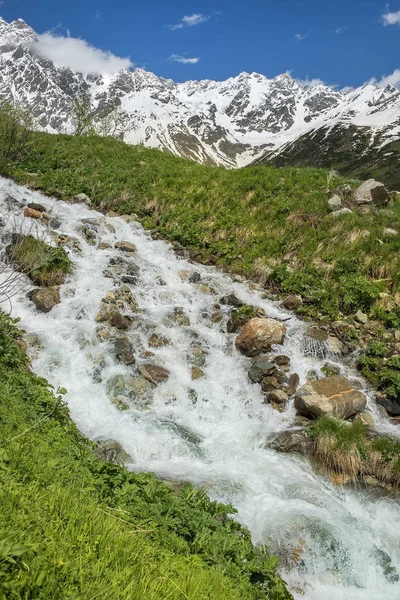 Paesaggio montano in Alta Svaneti, Georgia — Foto Stock