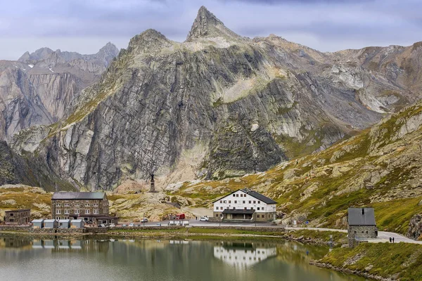 Le Grand col Saint-Bernard en Suisse — Photo