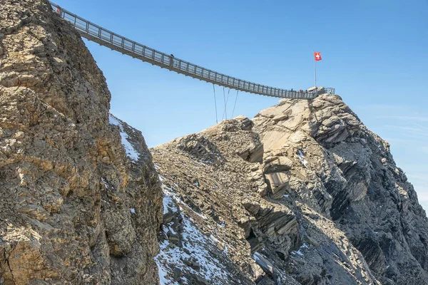 Pont suspendu, Glacier 3000 en Suisse — Photo