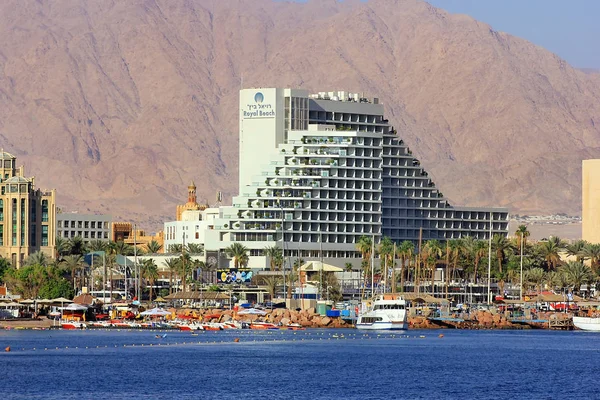 Costa e hotéis de luxo em resort popular - Eilat, Israel — Fotografia de Stock